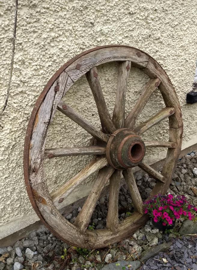 Pentre Isaf Bed and Breakfast Conwy Exteriör bild