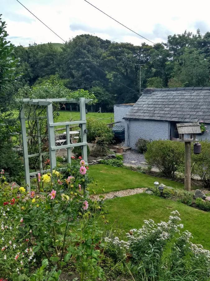 Pentre Isaf Bed and Breakfast Conwy Exteriör bild